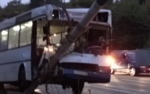 Во Владимире водитель автобуса потерял сознание за рулем