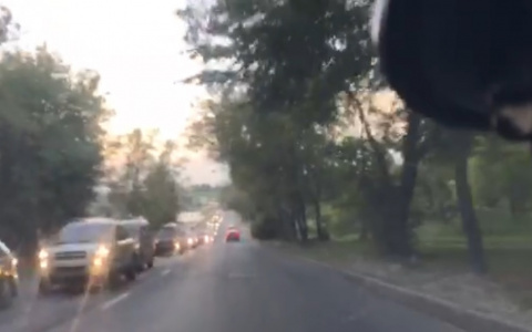 Адова пробка на въезде во Владимир со стороны Содышки. Водители в ужасе.