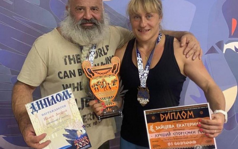 На чемпионате в Суздале обновили мировой рекорд по пауэрлифтингу