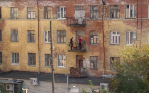 Жителя Владимирской области оштрафовали за шашлыки на балконе