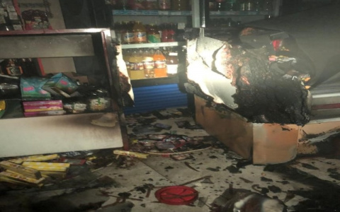 В Коврове из-за пожара в магазине эвакуировали жильцов дома