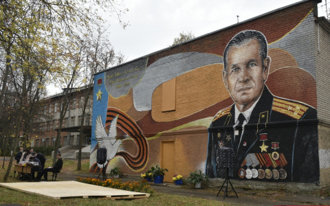 Во Владимире нарисовали граффити в честь Героя Советского Союза