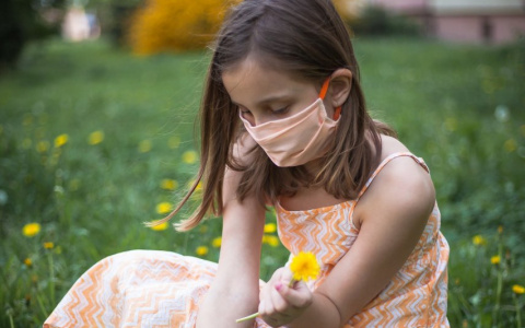 Академик рассказал, как защитить детей от COVID-19