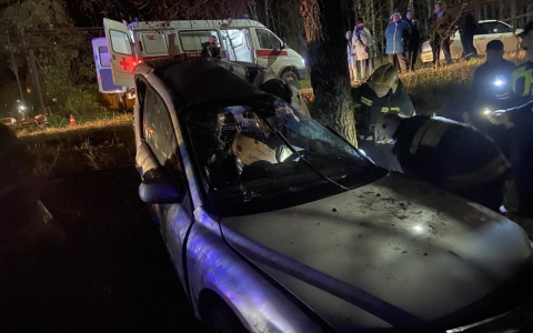 Во Владимирской области в результате ДТП водителя зажало в авто