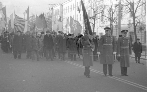 10 фото: как во Владимире времен СССР праздновали 7 ноября