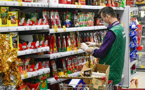 НА ОБЪЕКТАХ ТОРГОВЛИ ВЛАДИМИРА СОБЛЮДАЮТСЯ «КОРОНАВИРУСНЫЕ» ОГРАНИЧЕНИЯ