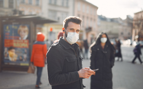 ВОЗ заявила об угрозе третьей волны COVID-19 в 2021 году