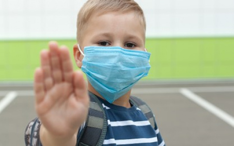 Ковидные требования к работе школ и детсадов могут продлить до 2022 года