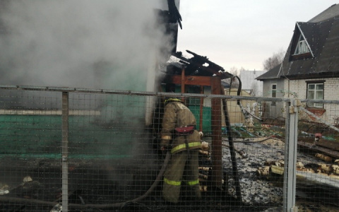 Во Владимирской области на пожарах с утра погибло 2 человека