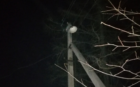 В деревне во Владимирской области уже 5 лет живут без уличного освещения