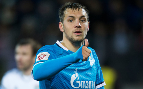 Дзюба занимает третье место в списке лучших бомбардиров чемпионата России