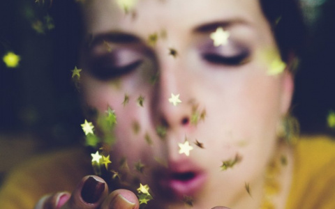 Гороскоп на 20 декабря: одни знаки смогут реализовать творческое начало, другие улучшат финансовое положение