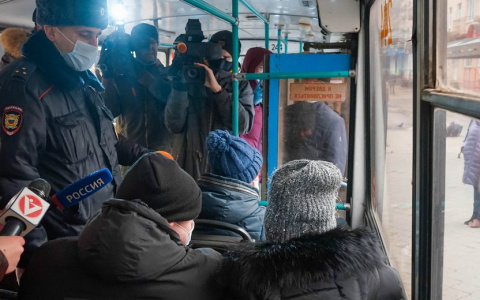 ВО ВЛАДИМИРЕ ПРОДОЛЖАЮТСЯ ПРОВЕРКИ СОБЛЮДЕНИЯ «МАСОЧНОГО РЕЖИМА» В ОБЩЕСТВЕННОМ ТРАНСПОРТЕ