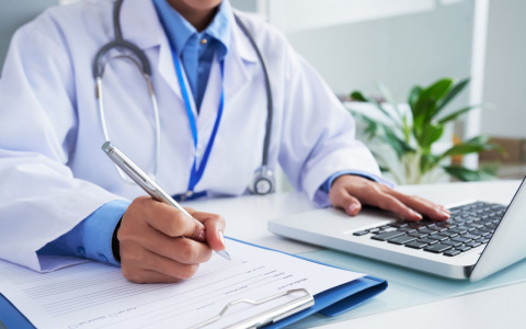 Во Владимире врачи назначали лечение, но не давали рецепты на льготные лекарства