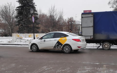 Таксист честно рассказал, сколько будет стоить поездка в новогоднюю ночь