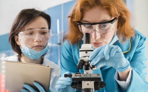 Озвучены сценарии развития ситуации с COVID-19 в России