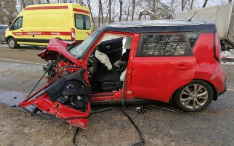 В Муромском районе из покореженного авто деблокировали женщину