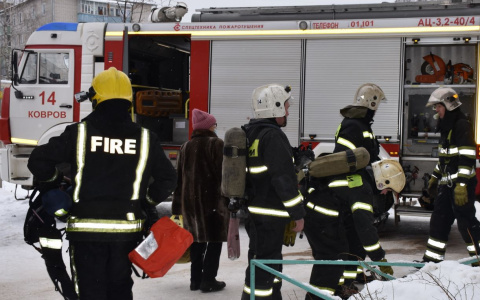 Во Владимирской области пенсионер чудом спасся из горящего дома