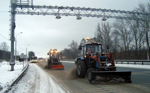 За сутки на М7 во Владимирской области использовали 700 тонн противогололедных материлов