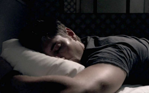 Житель Вязников обобрал спящего знакомого