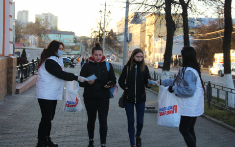 Оказывают помощь людям, потому что не могут иначе. В области сегодня около тысячи студентов, которые занимаются волонтерством