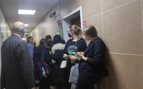 Снижение заболеваемости COVID-19 может быть связано с снижением количества тестов