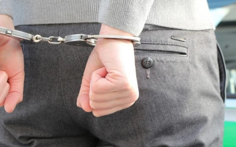 ФСБ России накрыла цех по производству палёной водки