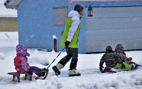Названа температура воздуха, при которой можно не ходить в школу