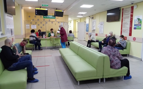 Во Владимире пенсионер умер прямо в коридоре поликлиники