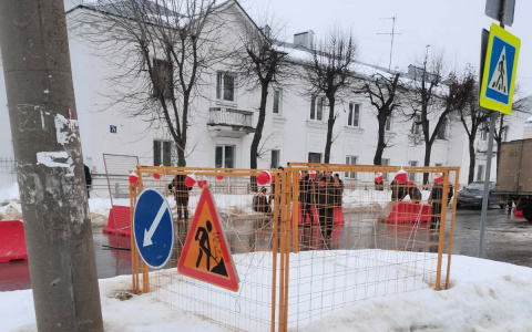 Пострадавший из-за дефекта трубопровода на Луначарке рабочий находится в больнице