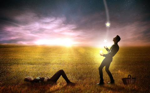 Звезды советуют проявлять сдержанность и сохранять гармонию