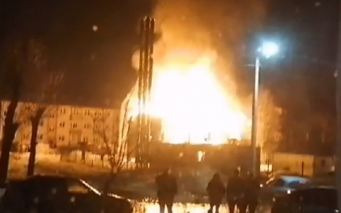 В Камешково сгорело здание на 120 квадратных метров