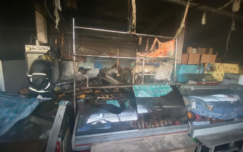 В Вязниках в торговом центре сгорела продуктовая секция