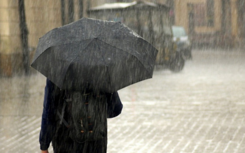 Синоптики: "На Владимир надвигается сильный дождь и гроза"