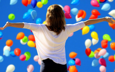 Гороскоп на 18 мая: одним следует отважиться на эксперимент, другим - устроить вечеринку