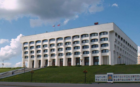 "Белый дом" ликвидировал комитет по туризму