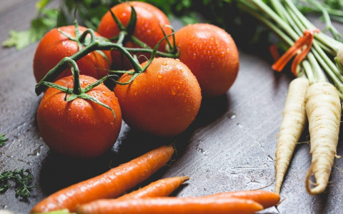 В «Единой России» выработают меры по сдерживанию цен на продукты питания