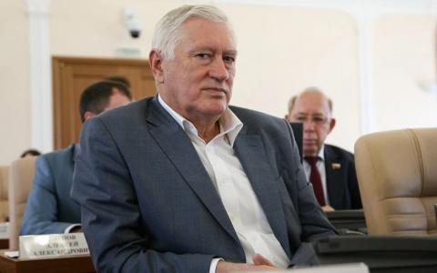 Экс-гендиректор «КЭМЗ» обвиняется в растрате 30 миллионов рублей