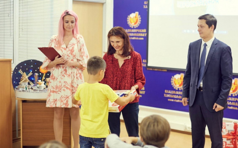 Во Владимире объявили беспроигрышный конкурс для первоклашек: какие призы получат победители