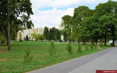 В ПАТРИОТИЧЕСКИЙ СКВЕР ВО ВЛАДИМИРЕ ВОЗВРАЩАЕТСЯ ИСТОРИЧЕСКАЯ ТЕХНИКА