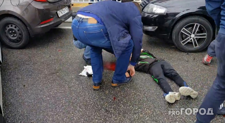 В Коврове на "зебре" сбили двух школьников, переходящих дорогу "на зеленый" В Коврове на "зебре" сбили двух школьников, переходящих дорогу "на зеленый"
