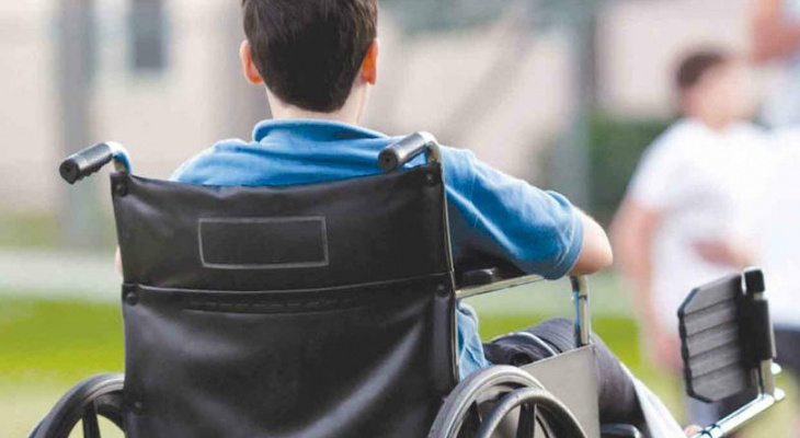 Родителей детей с инвалидностью могут избавить от налога на транспорт