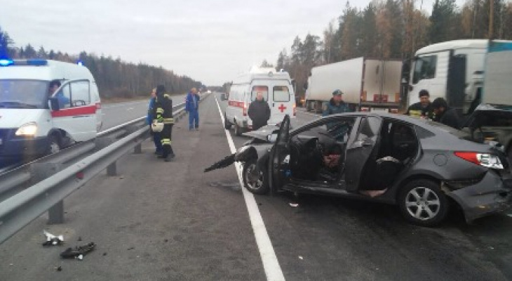 Утром под Владимиром водитель уснул за рулем и спровоцировал смертельное ДТП
