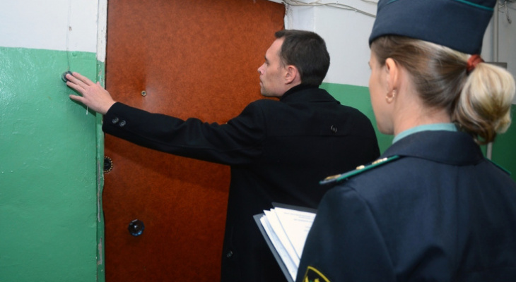 В Коврове мужчина накопил внушительный долг по алиментам и решил схитрить В Коврове мужчина накопил внушительный долг по алиментам и решил схитрить