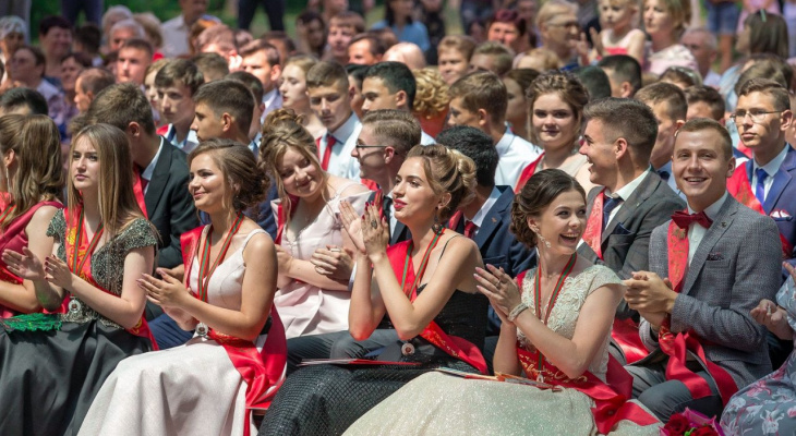 Владимирские одиннадцатиклассники мечтают о нормальном выпускном