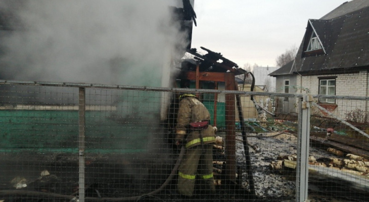 Во Владимирской области на пожарах с утра погибло 2 человека
