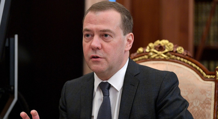 Дмитрий Медведев: "Россию могут отключить от сети интернет" Дмитрий Медведев: "Россию могут отключить от сети интернет"