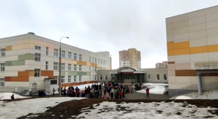 Во Владимире эвакуировали несколько школ