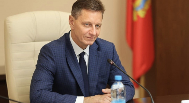 Владимир Сипягин проведет эксперименты над областными чиновниками Владимир Сипягин проведет эксперименты над областными чиновниками