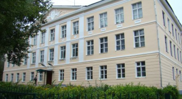 Семиклассник избил директора школы во Владимирской области Семиклассник избил директора школы во Владимирской области